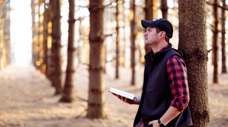 What is the Book Education of a Wandering Man About?