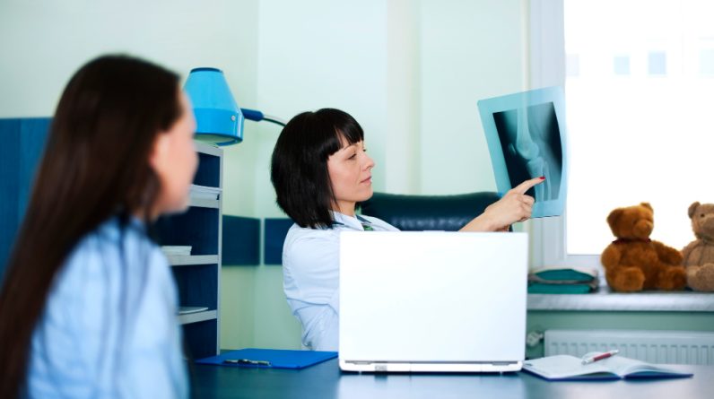 How to Use X-Ray in Minecraft Education