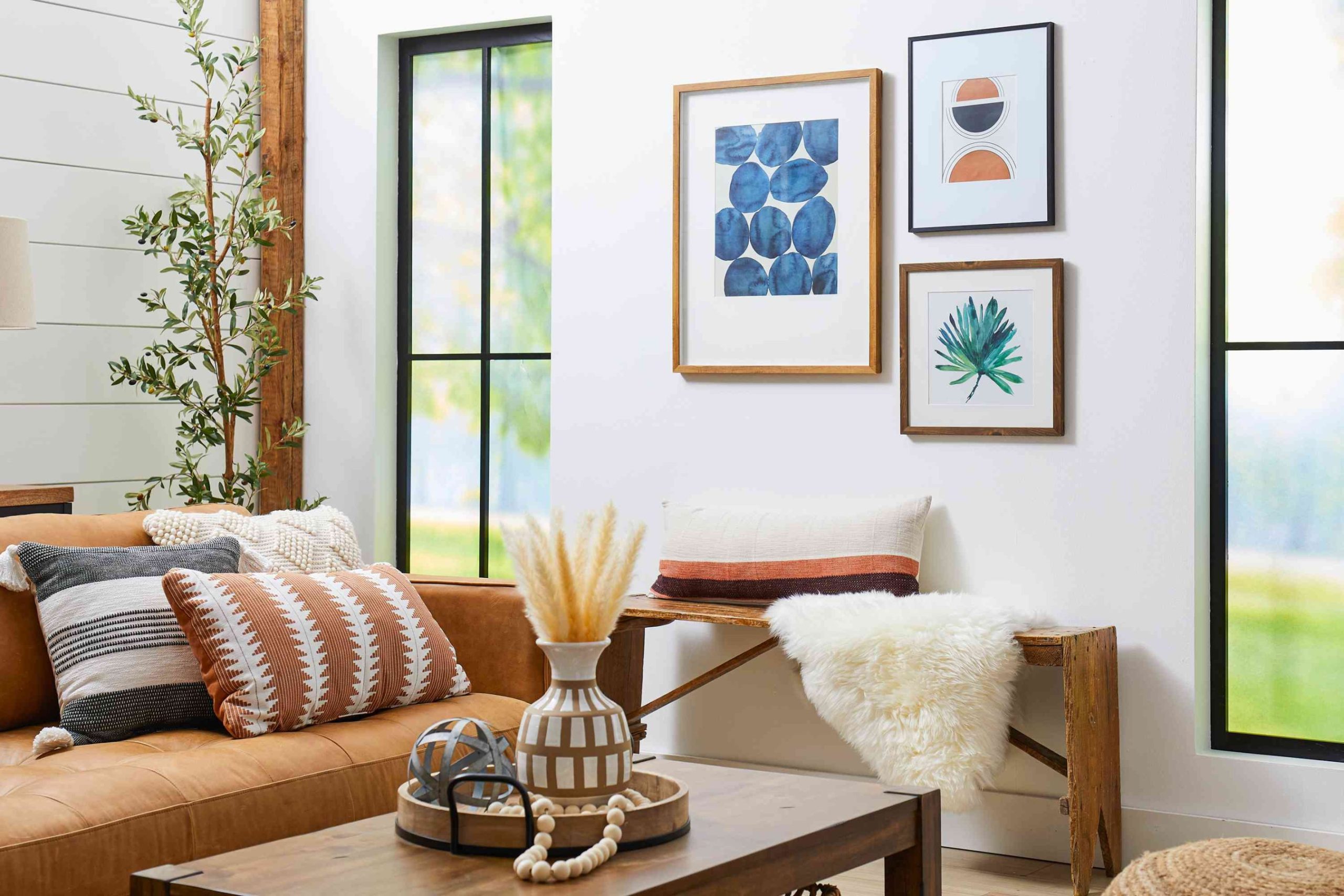How to Choose Wall Art for Living Rooms